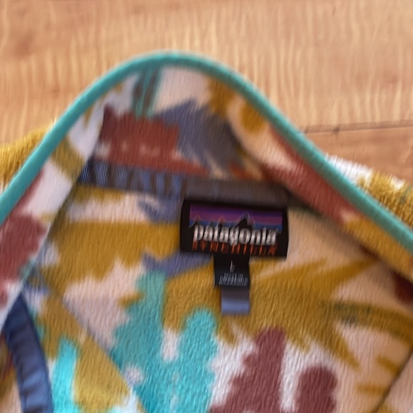 Patagonia women’s synchilla pullover, size large - Picture 3 of 3